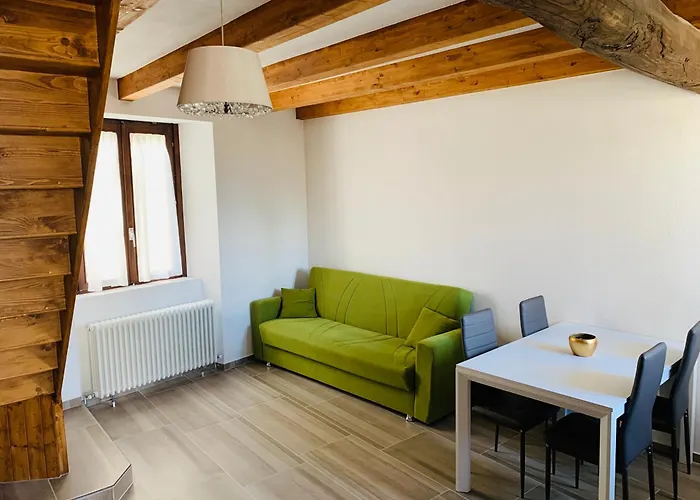 Duplex In Con Cortile Privato *