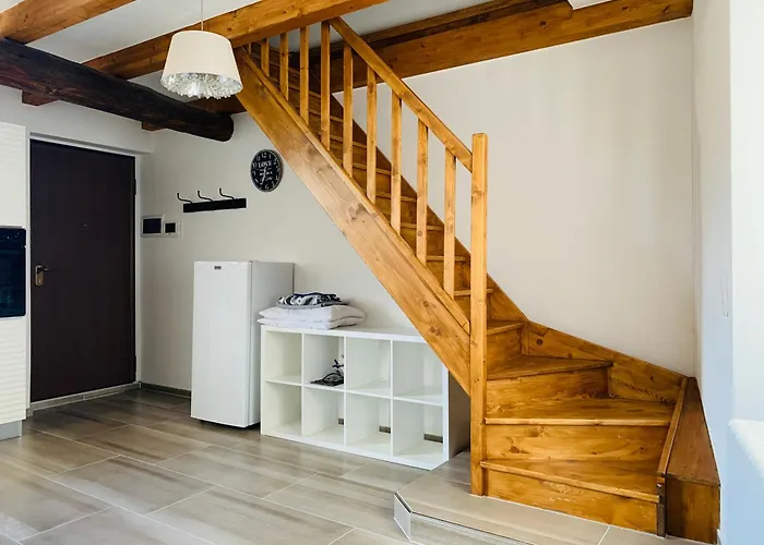 Duplex In Con Cortile Privato